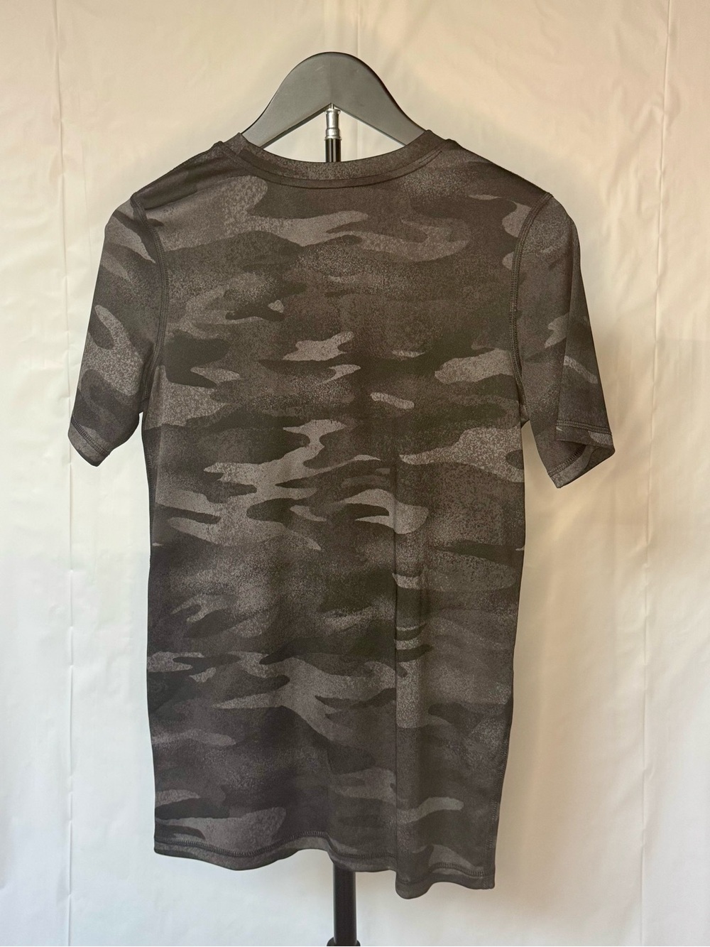 all in motion Black & Gray Camo Short-Sleeve Tee - Picture 2 of 3